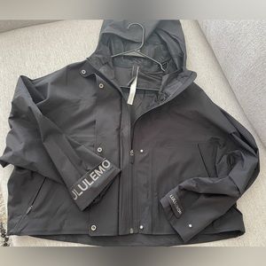 Lululemon Cropped Windbreaker NWOT
